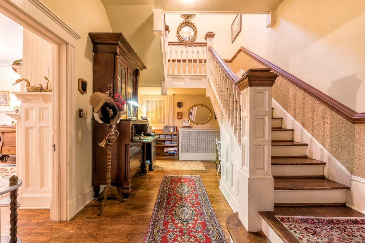 The Grey Swan Inn Llc Blackstone Eksteriør bilde